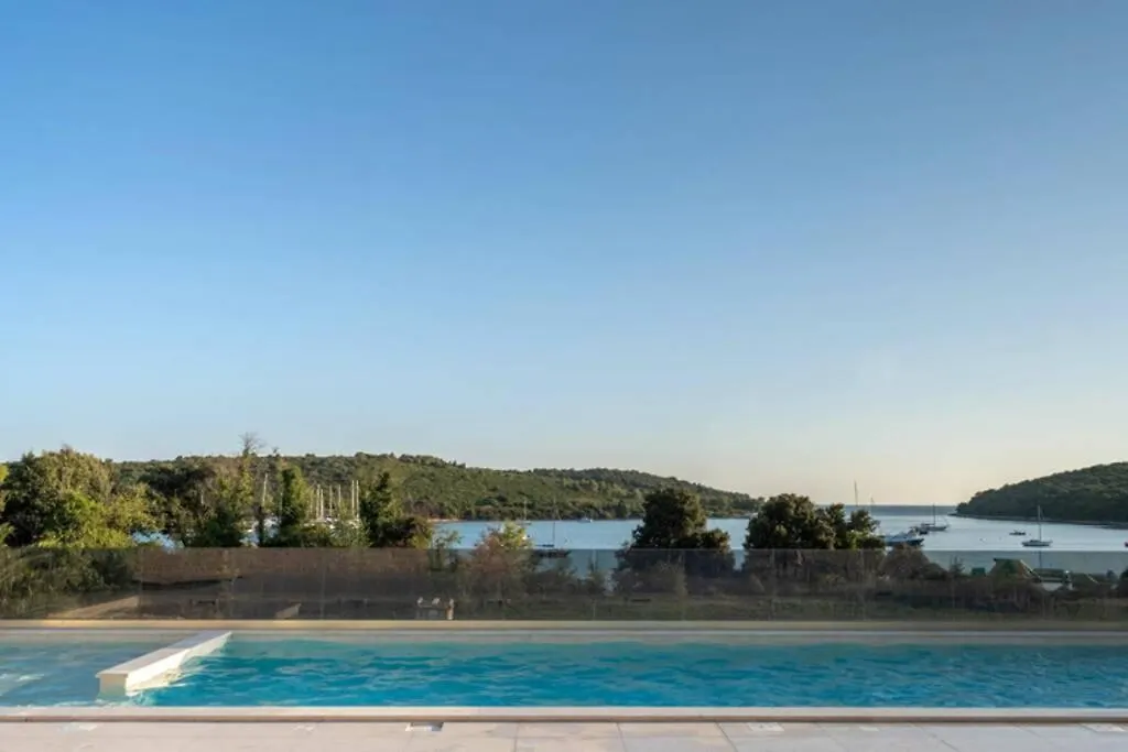 Apartment Emarin Banjole
